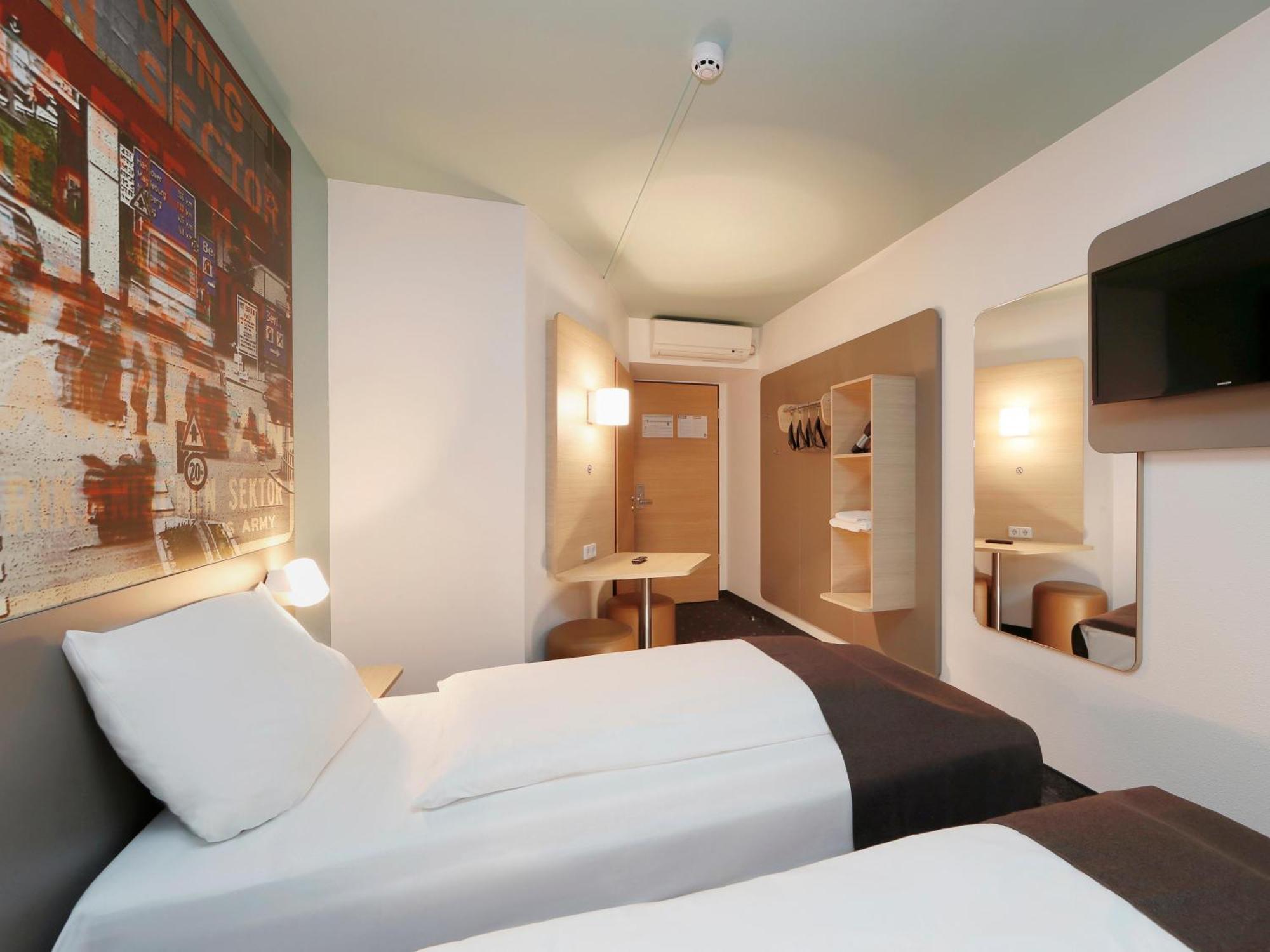 B&B Hotel Berlin-Dreilinden Kleinmachnow Exterior photo