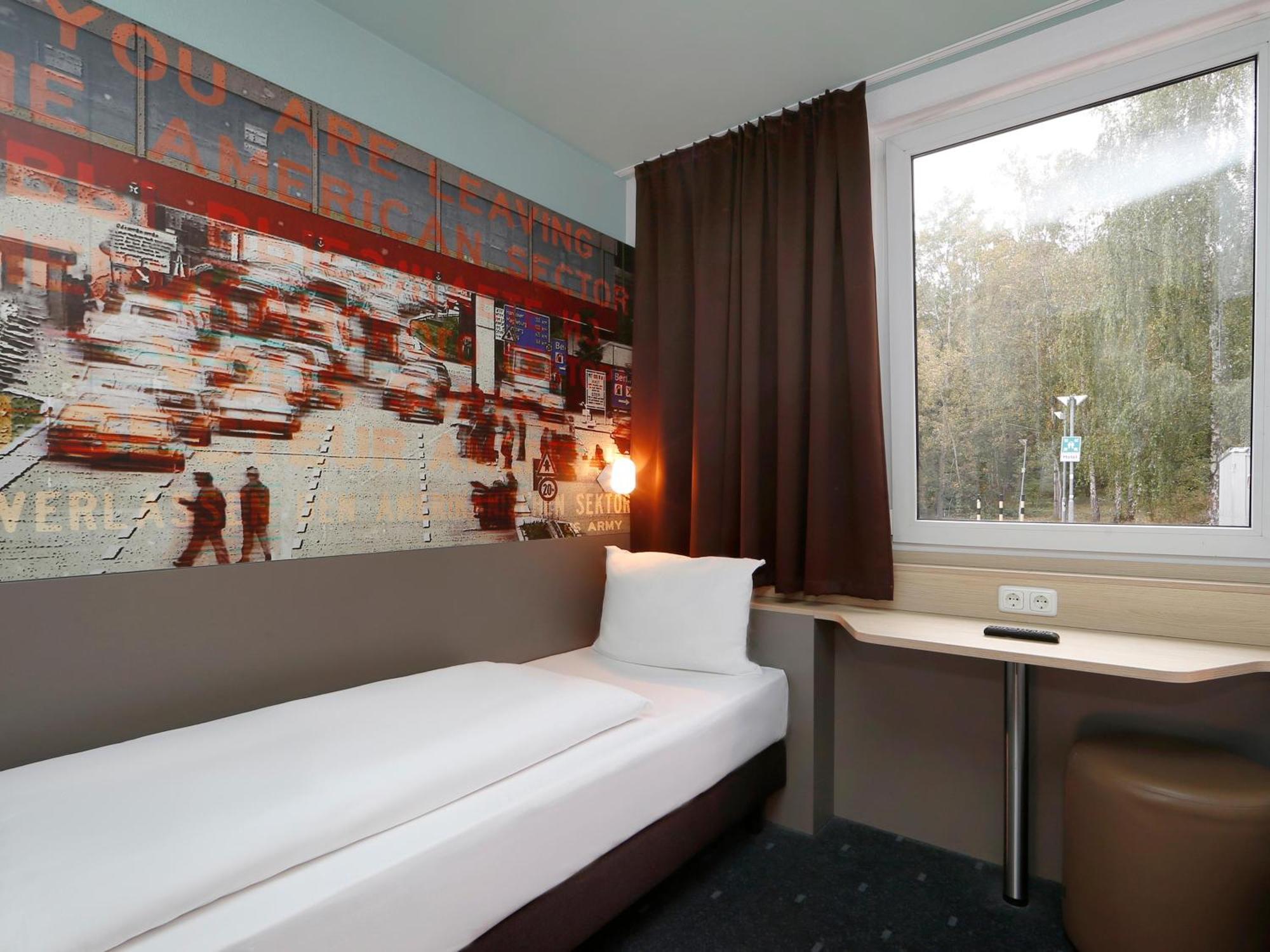 B&B Hotel Berlin-Dreilinden Kleinmachnow Exterior photo